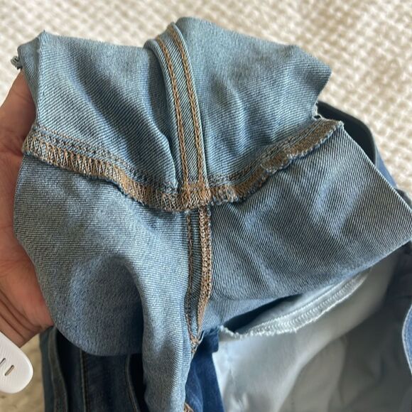 High-Rise Denim Shorts in Danny Wash: TENCEL™ Denim Edition 32 - Picture 10 of 10